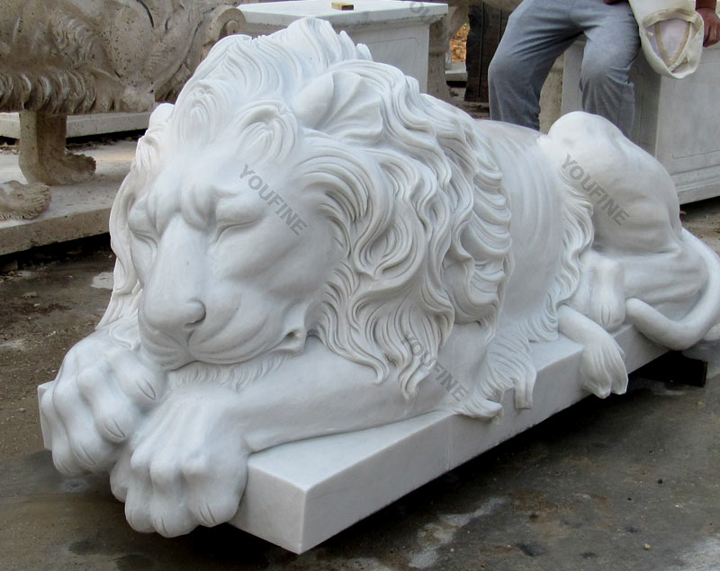 life size animal lion sculpture lawn ornament