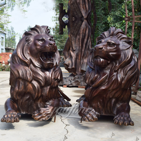 Abstract bronze lion statue for garden